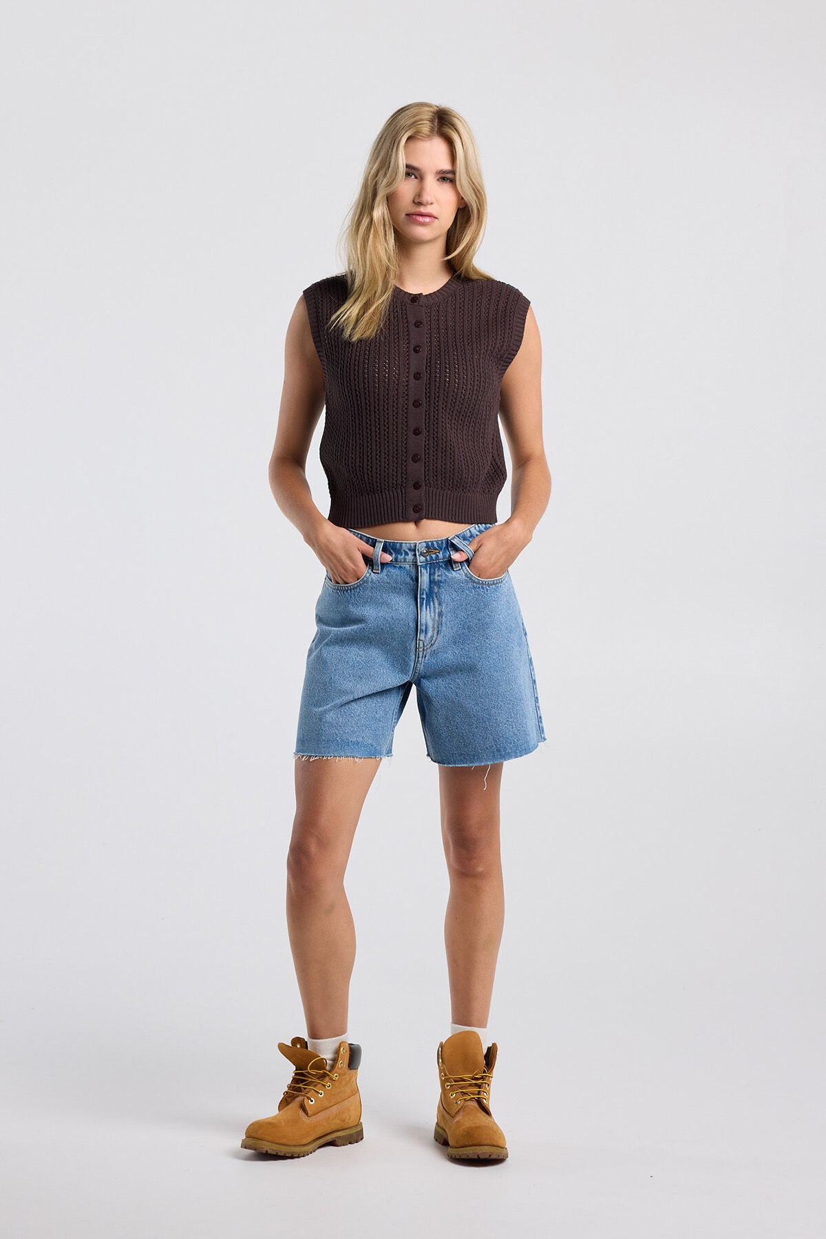 Georgina image number 1