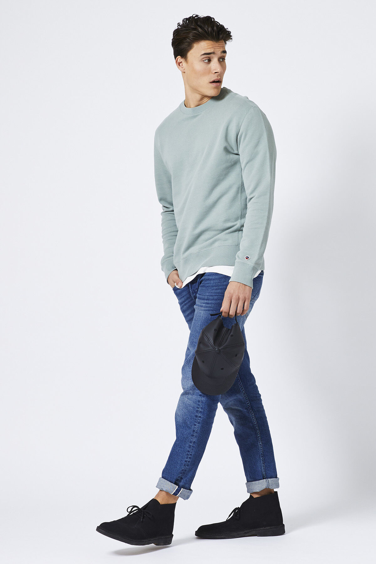 Sweater Sagar image number 0