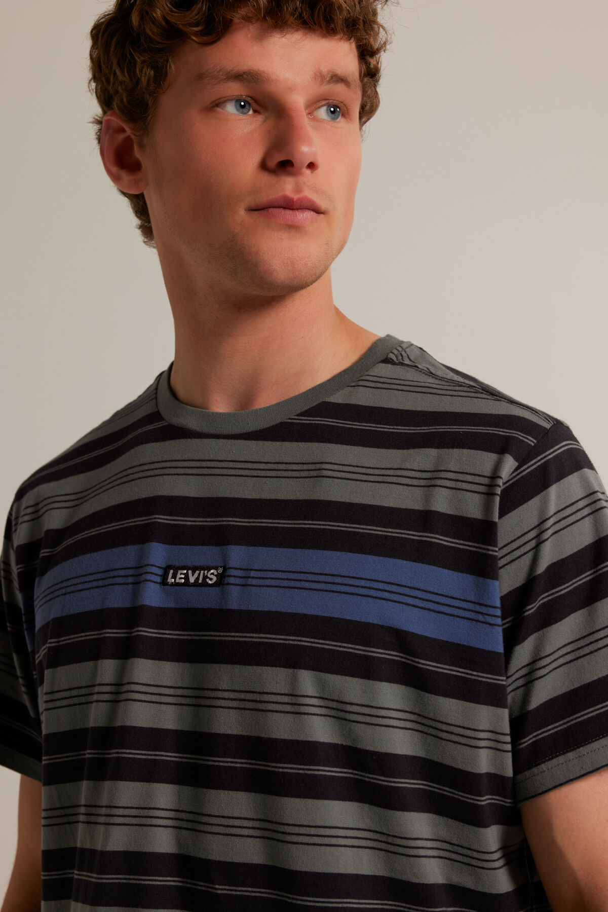 Levi's T-shirt relaxed tee image number 3