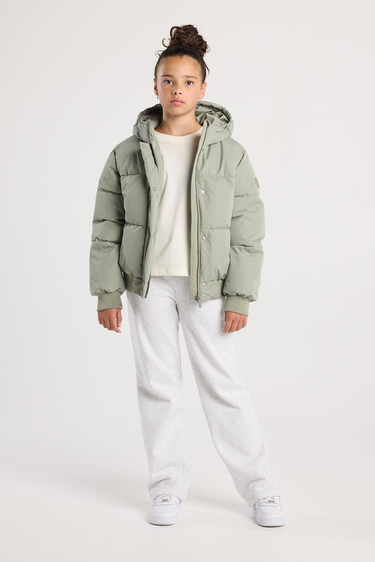 Julie jr image number 1