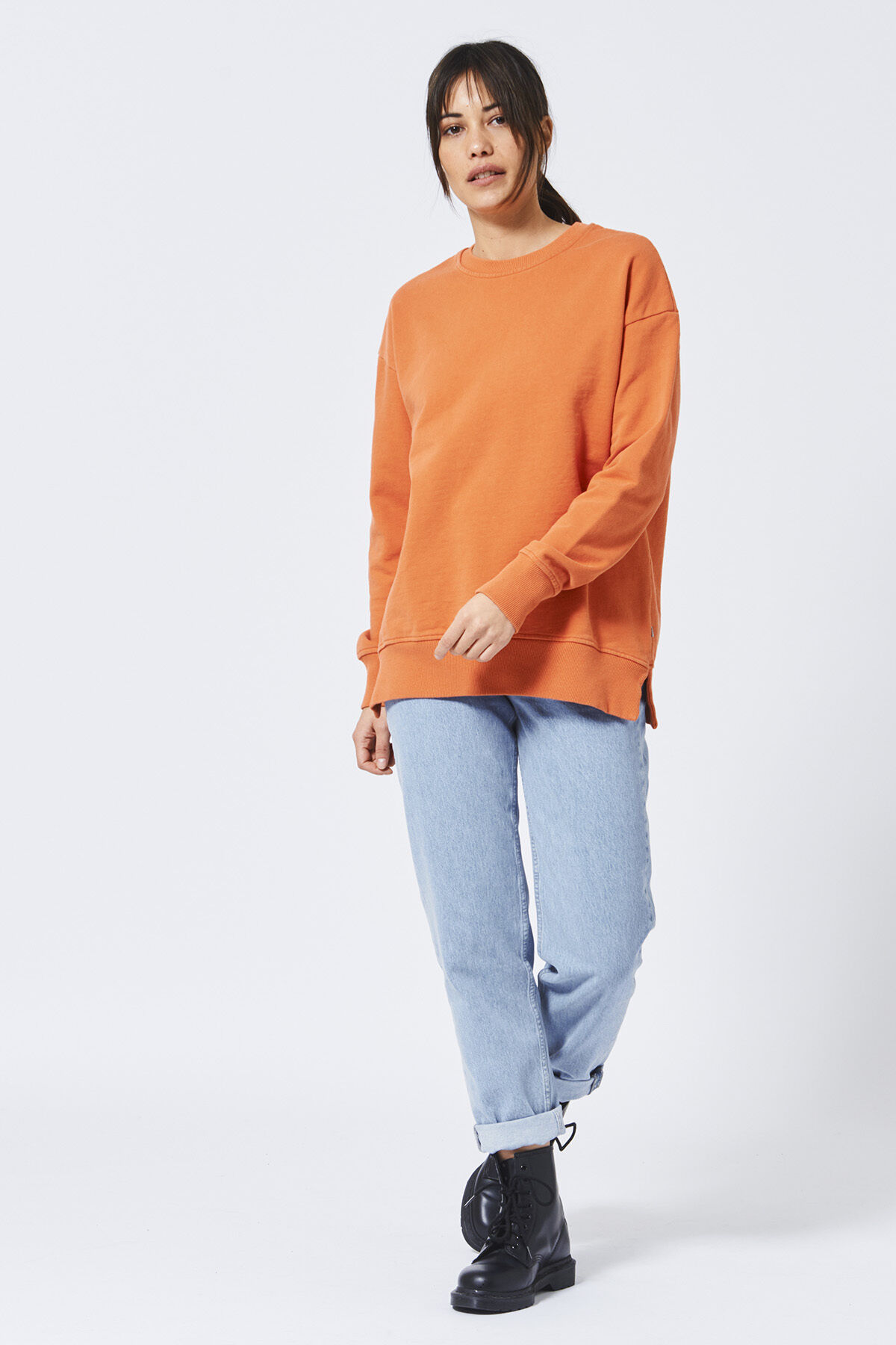 Sweater San image number 1