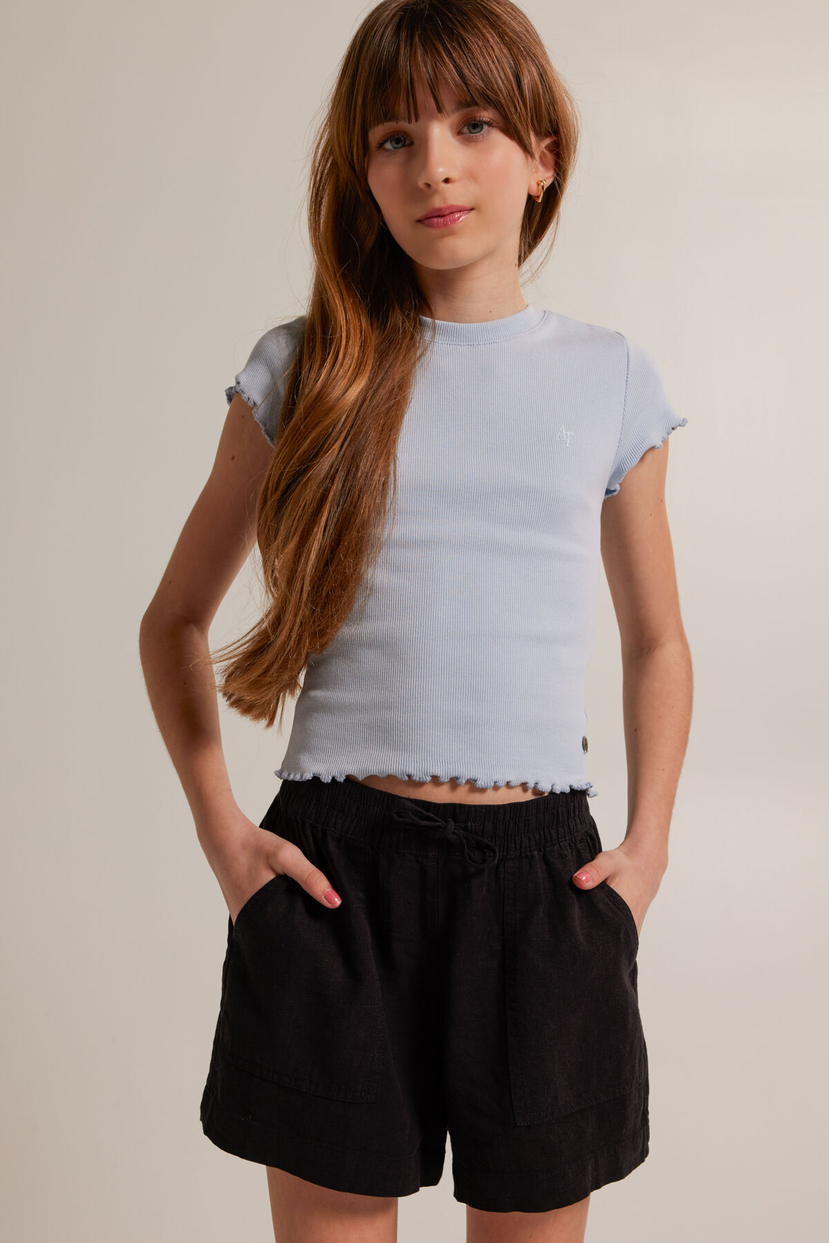 Short Nora jr image number 0