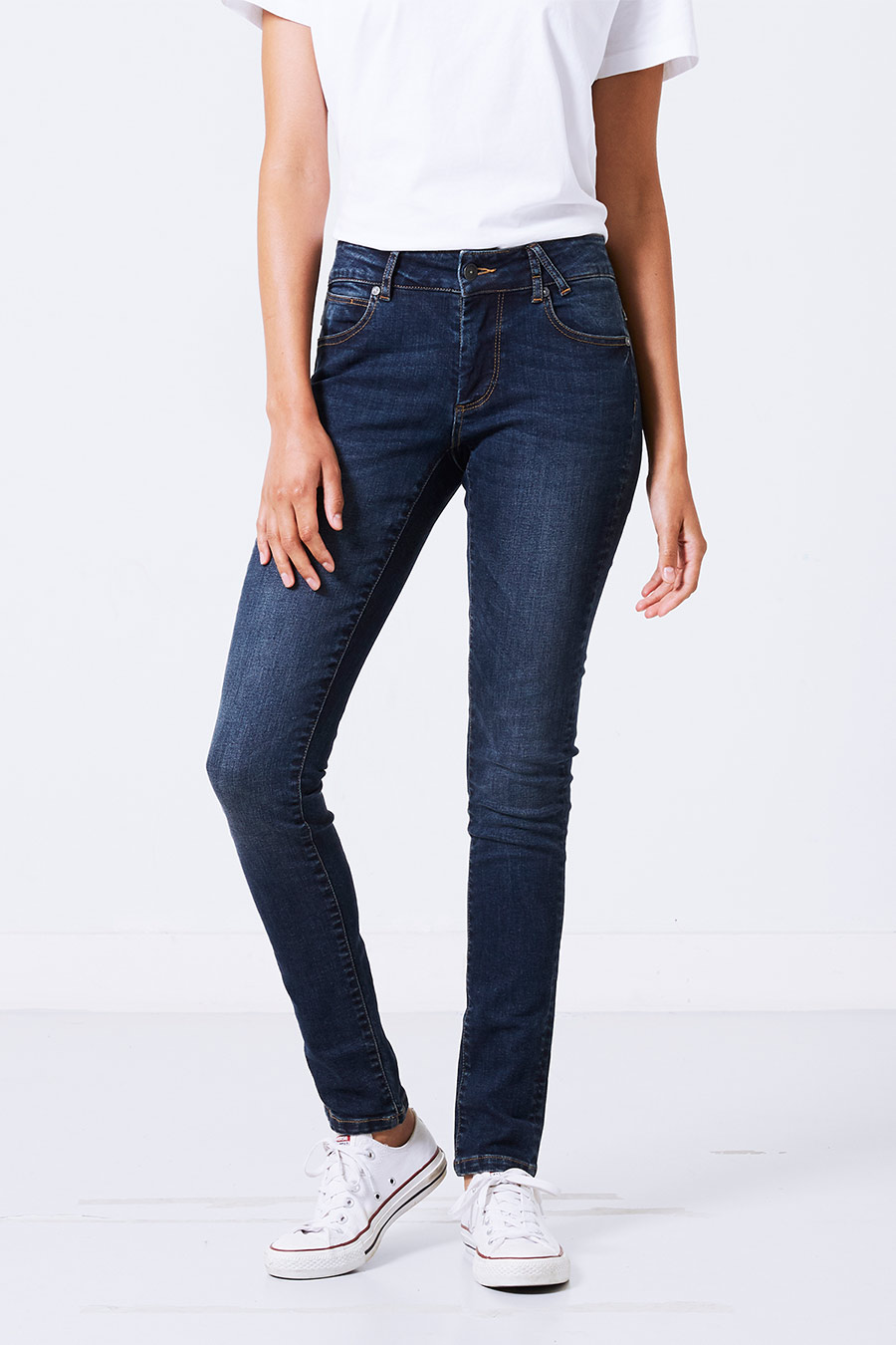 Jane women Jeans 