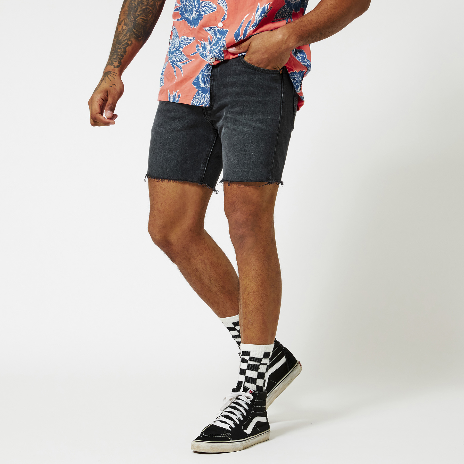 Black denim hot sale shorts levis