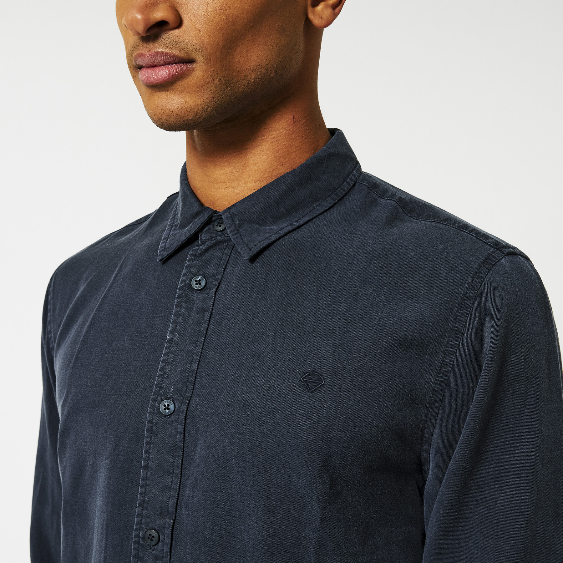 Men Shirt with button closure Deep blue | America Today